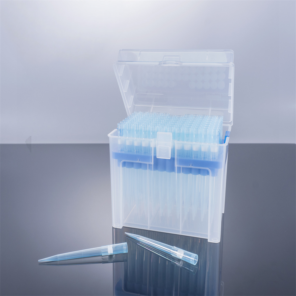 Pipettra 1000 µL Sterile Filtered Pipette Tips with Easy-Lift Lid
